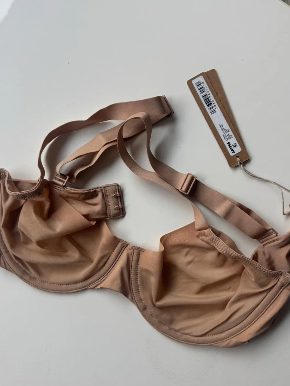 SKIMS unlined Demi NWT Clay 32D. Seamless Underwire Bra - Picture 1 of 3